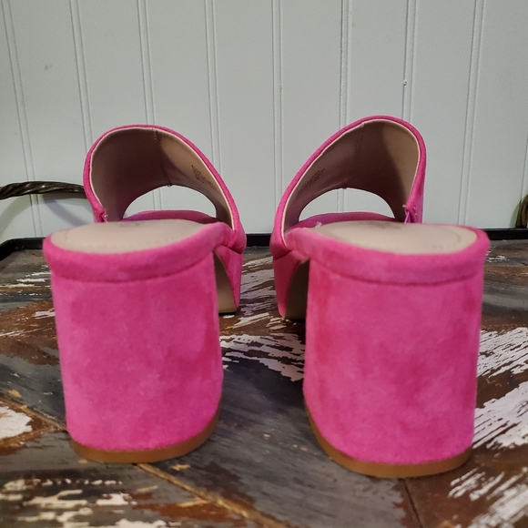 Elyse Sandals Charles David Fuschia Barbie Pink Platform Heels Block Heels Hot - Picture 13 of 13